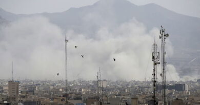 Frappes contre l'Iran suite à la mort de Khamenei.