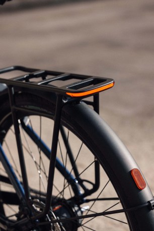 Vélo électrique Giant NewTour E+ 2027 porte-bagages
