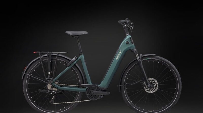 Giant présente son nouveau VAE urbain : Apple FindMy, courroie et suréquipé