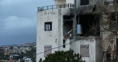 Guerre au Moyen-Orient : l'armée israélienne annonce "des milliers de cibles" en Iran, 15 mars 2026.