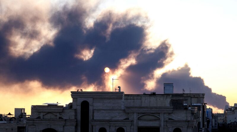 Guerre au Moyen-Orient : missiles iraniens et drone près du consulat américain à Dubaï.
