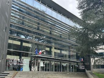 Guerre en Iran : « Certains ne sont pas paniqués » au ministère des affaires étrangères