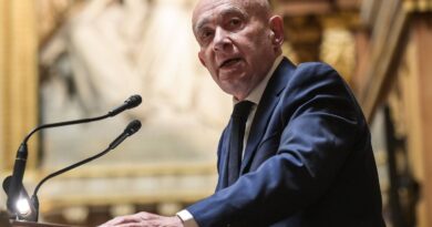 Guerre en Iran : Claude Malhuret critique Trump à nouveau.