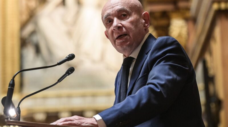 Guerre en Iran : Claude Malhuret critique Trump à nouveau.