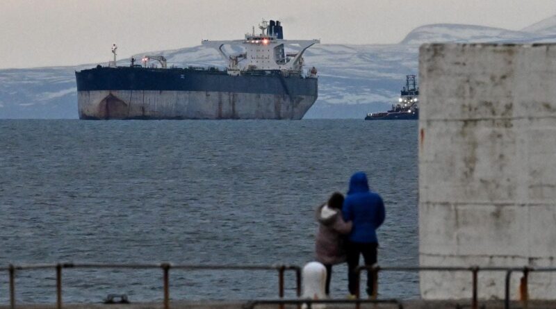 Guerre en Iran : Les États-Unis autorisent temporairement la vente de pétrole russe