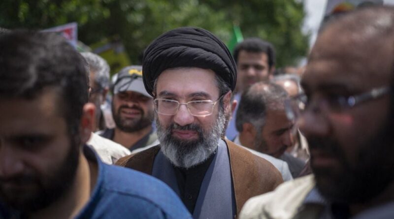 Guerre en Iran : Mojtaba Khamenei est-il le successeur de son père ?