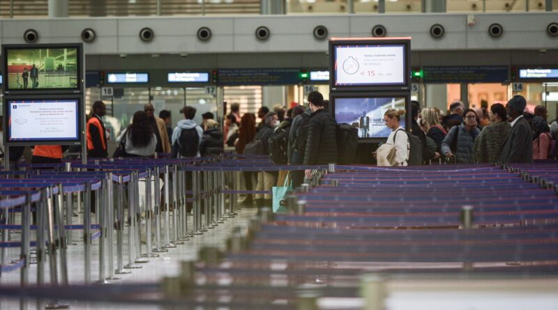 Guerre en Iran : Paris annonce des perturbations aériennes pendant plusieurs semaines