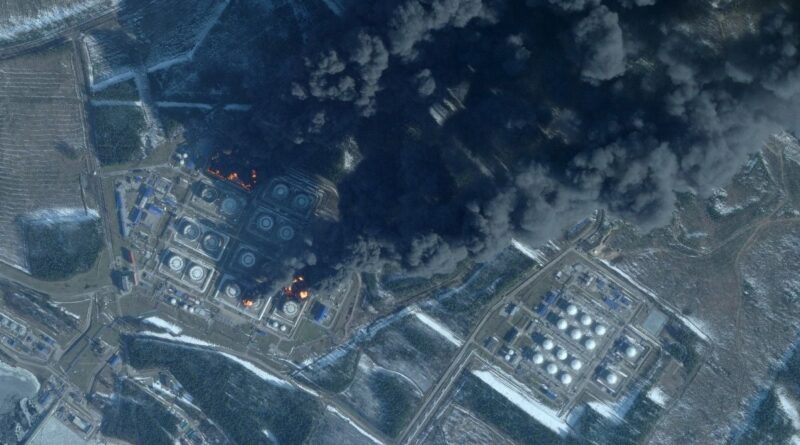 Guerre en Ukraine : Bruxelles traque la taupe, terminal pétrolier russe en feu