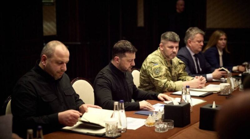 Guerre en Ukraine : Zelensky en Jordanie pour évoquer sécurité et drones