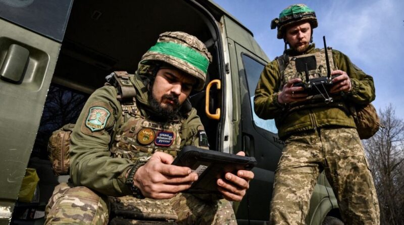 Guerre en Ukraine : Zelensky propose une trêve et s'excuse des drones en Finlande