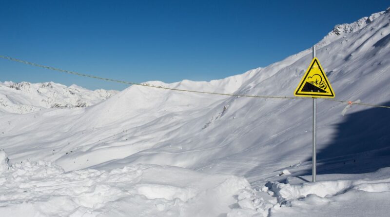 Hautes-Alpes : Un skieur de randonnée ne survit pas à une avalanche