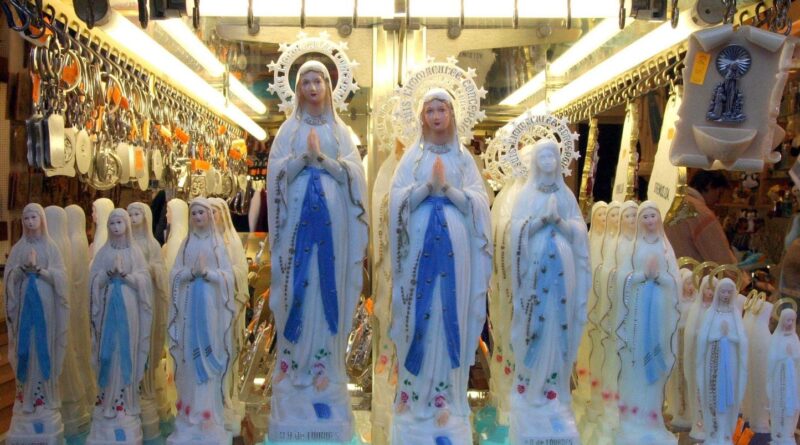 Indre : apparition mystérieuse de Bernadette Soubirous sur un parking