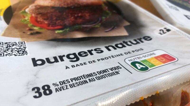 Interdiction européenne du terme « steak végétal », sauf pour saucisses et burgers.
