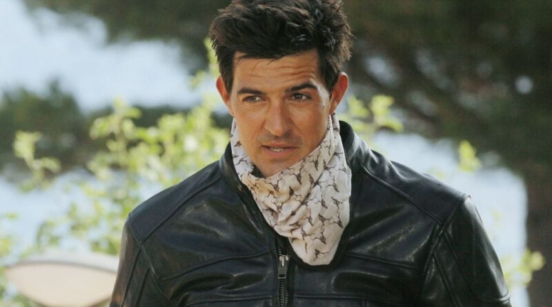 Jean-Pascal Lacoste ne parle pas des problèmes familiaux de Lucie Bernardoni.