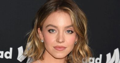 Kim Novak ne regrette pas le choix de Sydney Sweeney pour l'incarner.