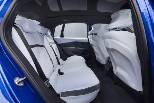 BMW i3 50 xDrive // Source : BMW