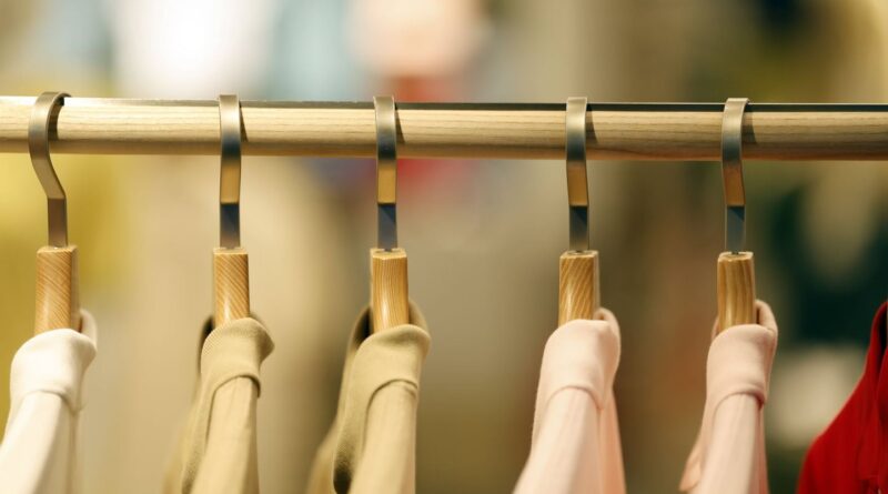 La marque française 100 % masculine lance enfin une gamme féminine.