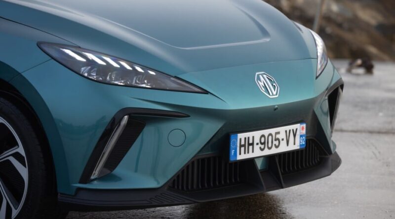 La MG4 électrique : une alternative solide aux Renault Mégane E-Tech et Volkswagen ID.3