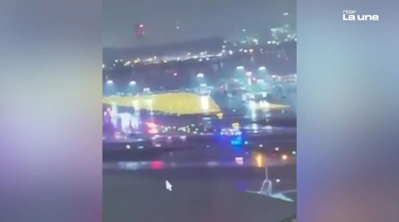 L'aéroport de New York LaGuardia rouvre après une collision mortelle.