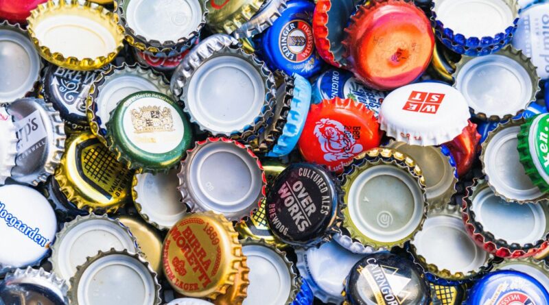 Le gouvernement adopte de nouvelles règles sur la publicité d'alcool.