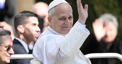 Le pape Léon XIV à Monaco dénonce l'écart entre riches et pauvres.