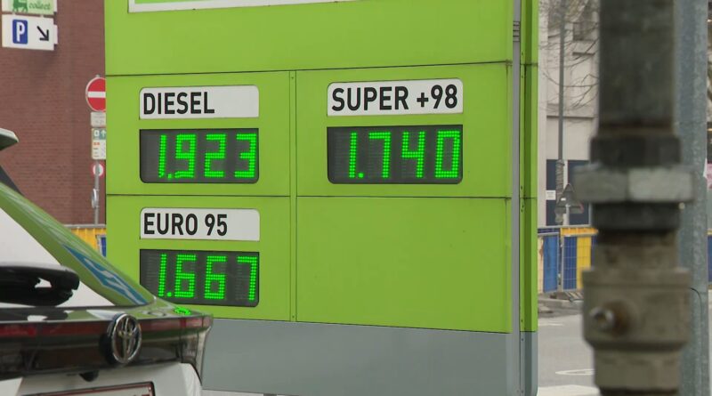 Le prix de l'essence augmente : le gouvernement ne va-t-il pas actionner le cliquet inversé ?