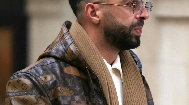 Le rappeur Naps, condamné pour viol, libéré sous contrôle judiciaire.