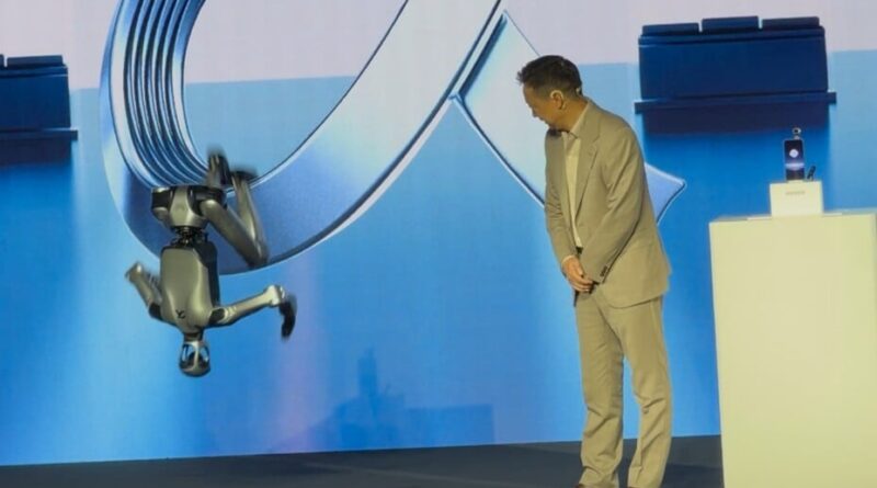Le robot de Honor impressionne avec un salto arrière au MWC.