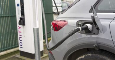Le thermique, c'est fini : la presque joie d'une voiture électrique.