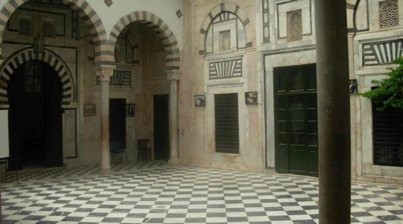 Les demeures de la Médina : centre de pouvoir et mémoire