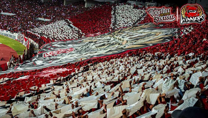 Les ultras ne rendent pas hommage aux pionniers avec des tifos créatifs.