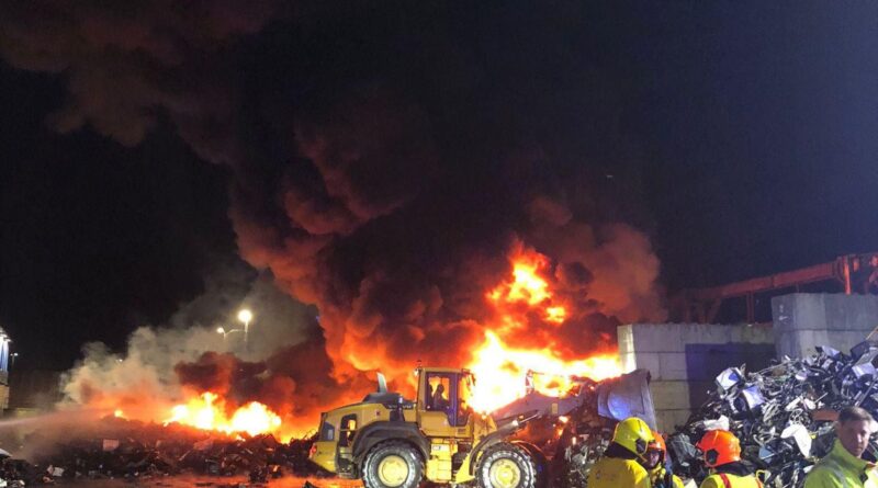 Liège : incendie à l'usine de recyclage Recydel à Wandre