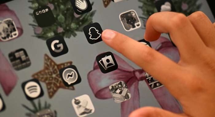 L'Indonésie interdit l'accès aux réseaux sociaux aux moins de 16 ans.