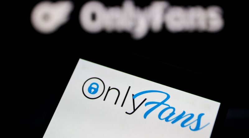 L'influenceuse pro-Trump avec un million de followers était une IA érotique.