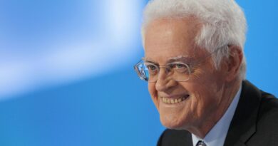 Lionel Jospin, ancien Premier ministre français, meurt à 88 ans.
