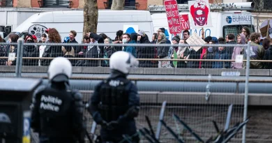 Manifestation nationale : blessés et échauffourées lors d'une action syndicale calme