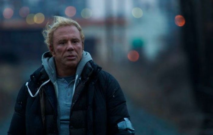 Mickey Rourke refuse une cagnotte en ligne et se retrouve à la rue