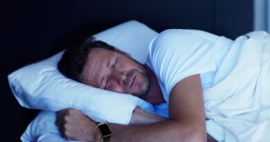 Montres connectées et applis : quête contre-productive du sommeil parfait