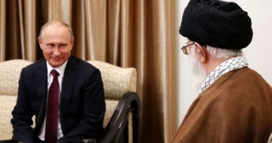 Mort de Khamenei : Poutine ne cesse de donner des leçons de "morale" et de droit international