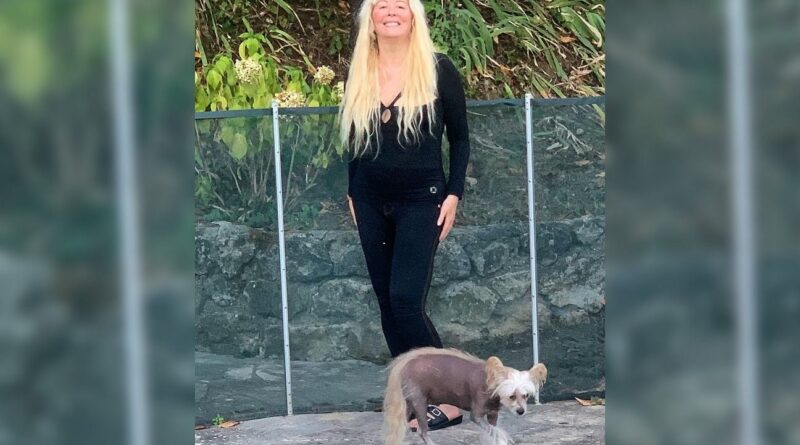 Mort de Loana : Titi, son chien, est décédé à ses côtés.