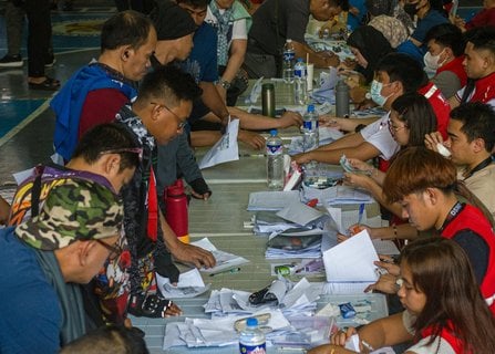 Moyen-Orient : Téhéran selon Trump veut un accord, l'Iran exclut les négociations.