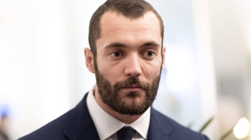 Municipales 2026 à Menton : le RN en tête, Louis Sarkozy échoue.