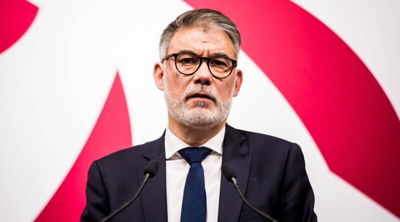 Municipales 2026 : Le PS critiqué pour ses alliances avec LFI.