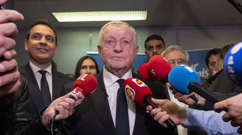 Municipales à Lyon : Débat raté, programme bâclé, Aulas en difficulté