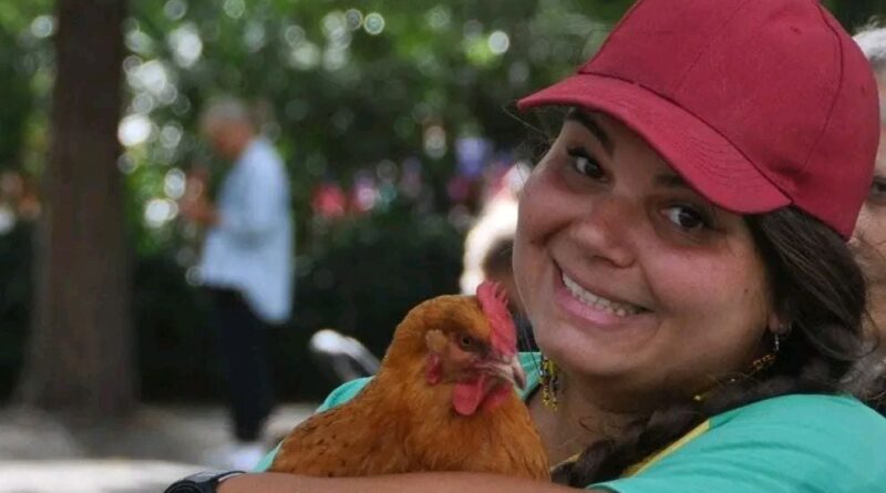 Obésité : Anaïs de « La vie en gros » parle de ses débordements alimentaires.