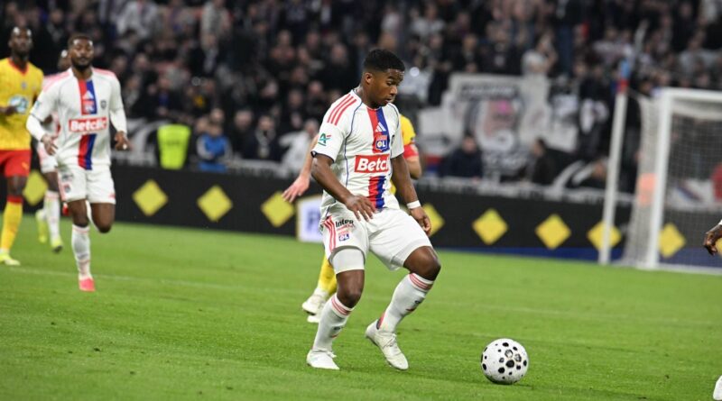 OL - Paris FC : Endrick et Tolisso sur le banc, Himbert et Merah en attaque