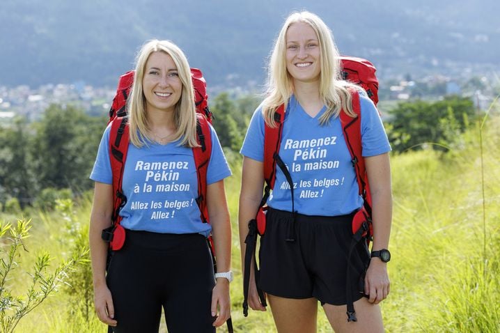 Thelma et Claire dans "Pékin Express" sur M6.