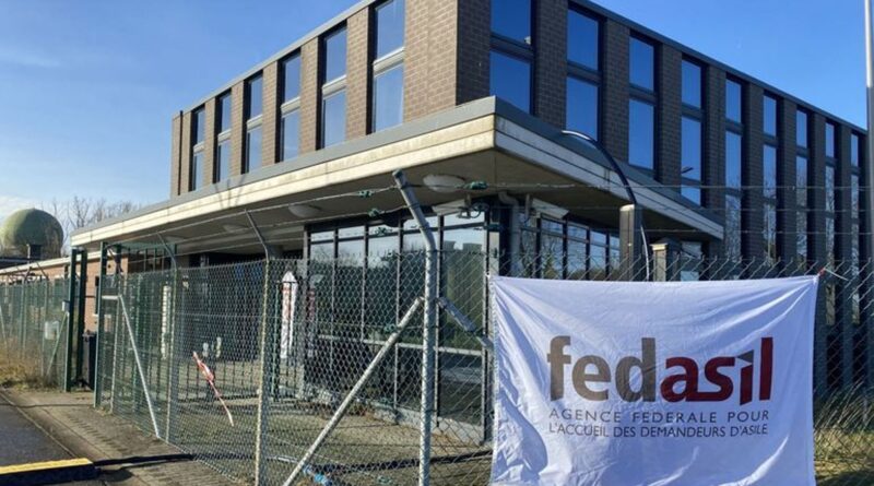 Plan "Quartier de la Défense" : disparition de près de 4.000 places d'accueil pour demandeurs d'asile.