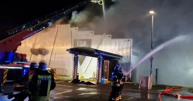 Plus de 700 personnes évacuées d'une discothèque en feu en Allemagne