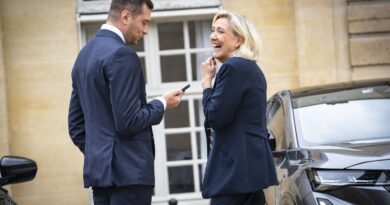 Présidentielle 2027 : Bardella ou Le Pen, le RN en tête d'un sondage